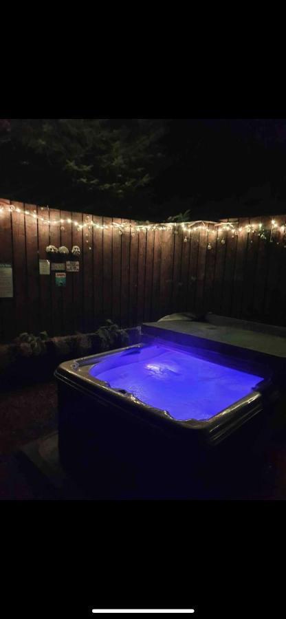 Bankhead Accommodation With Hot Tub In Aberdeenshire Gamrie Esterno foto